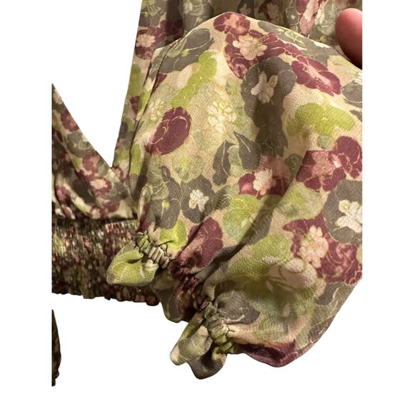 ✌️ 2/$40 ✌️ Artizia Wilfred Floral Green & Plum Plunging Neck Blouse sz M - Picture 6 of 8